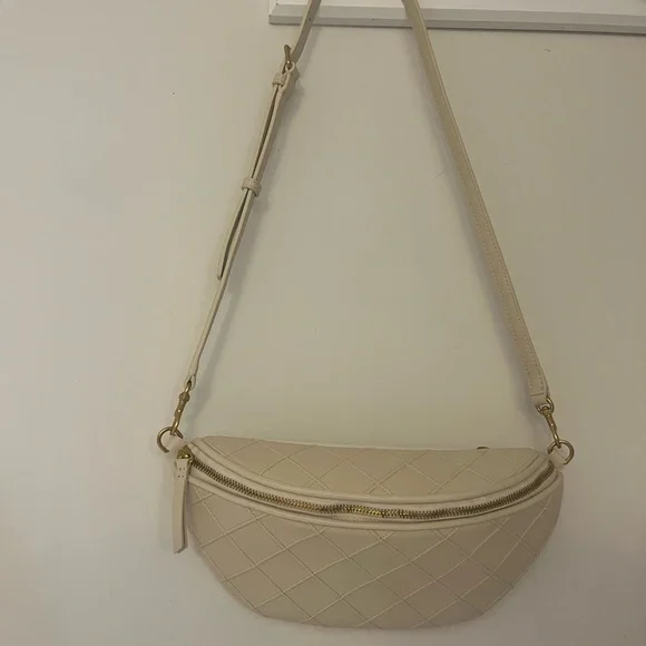 Quince Italian Leather Diamond Stitch Sling - Picture 5 of 7